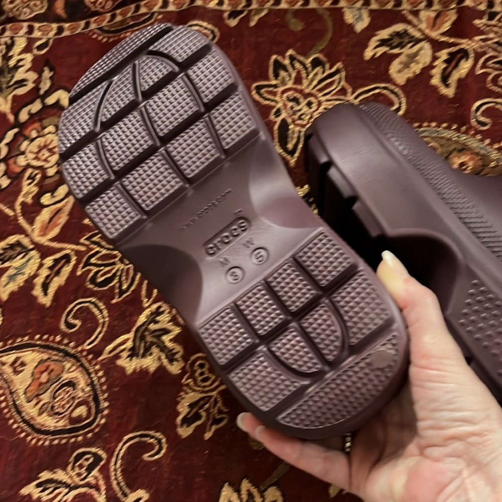 NWT CROC Stomp boot Women’s Size 5 Dark Cherry Fully lined - Picture 3 of 4